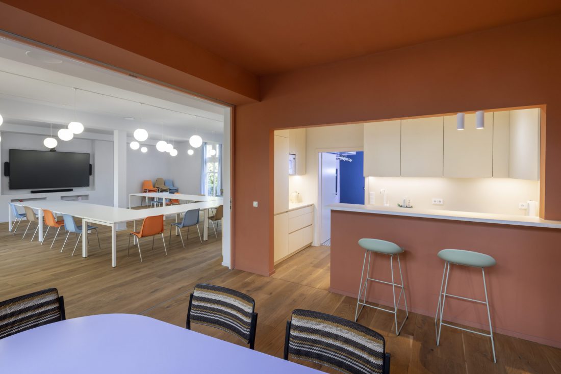 Copyright© Roland Horn Salon Brando